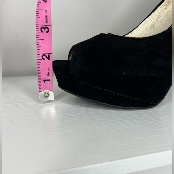 Michael Kors black suede peep toe pump with gold metallic heel. Size 9.5. New. - Picture 7 of 11